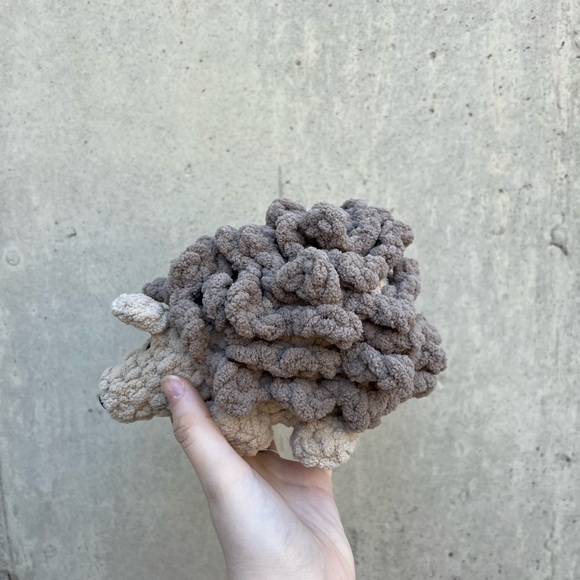 Three hearts and a Hedgehog. Handmade (crochet). Comes from a smoke free home - Picture 6 of 6